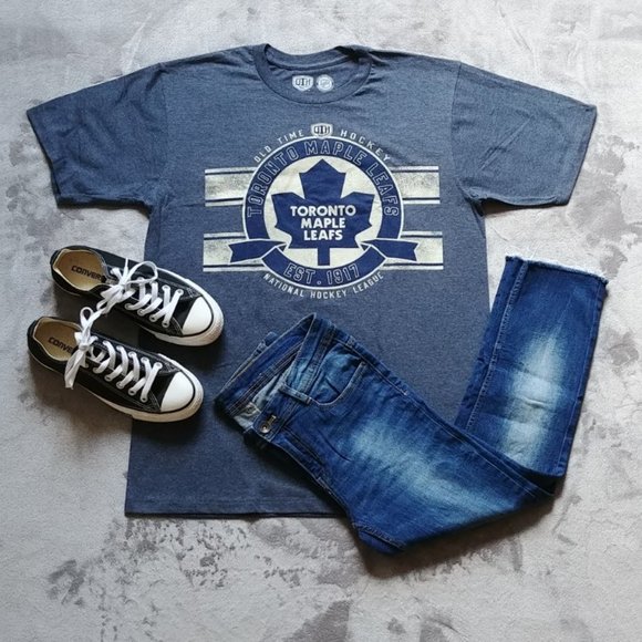 🥅🏒Toronto Maple Leaf OTH Tee for HER - Picture 1 of 5